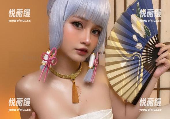 Azami Azami和服组合套图:老虎不发威是当姜饼人吗?