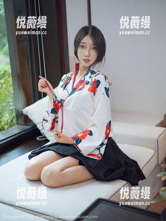 HuaYang花漾 - 来看朱可儿Flower的原图，竟然把厨房变成了T台！