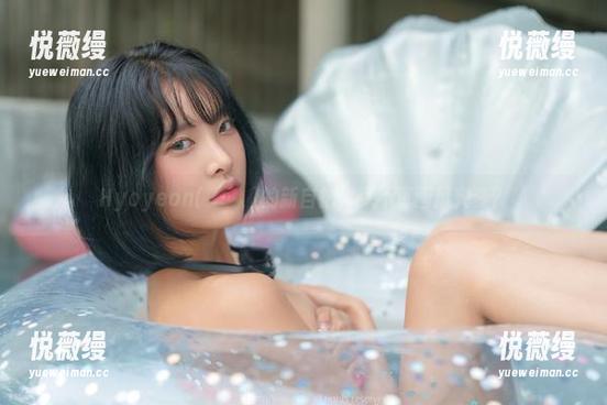 Hyoyeon(김효연)的新自拍，算不算画风突变？