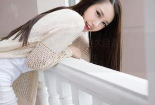 MiStar魅妍社 – 当“夏依依”遇上大自然，她的户外系列更新果然野趣横生。