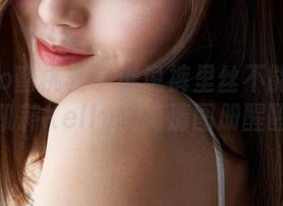 MiiTao蜜桃社 – 谁说裤里丝不能豪华？吴凯莉Kelly的高清图册醒醒！