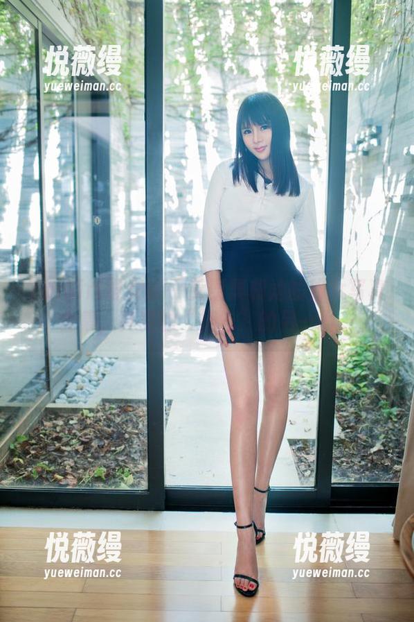 TuiGirl推女郎 - 艾栗栗和她的修女写真合集，真实的“祷告”的另一面。