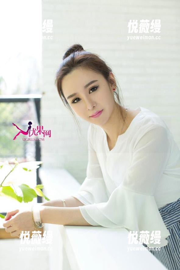 UGirls尤果网 - 最新的校服秀，欣杨Kitty果然是校园里的小仙女