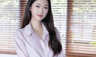 Xiuren秀人网 – UU阿文的连衣裙写真集——让我想起那个百度也找不到的蓝天，高辨识度HD版？