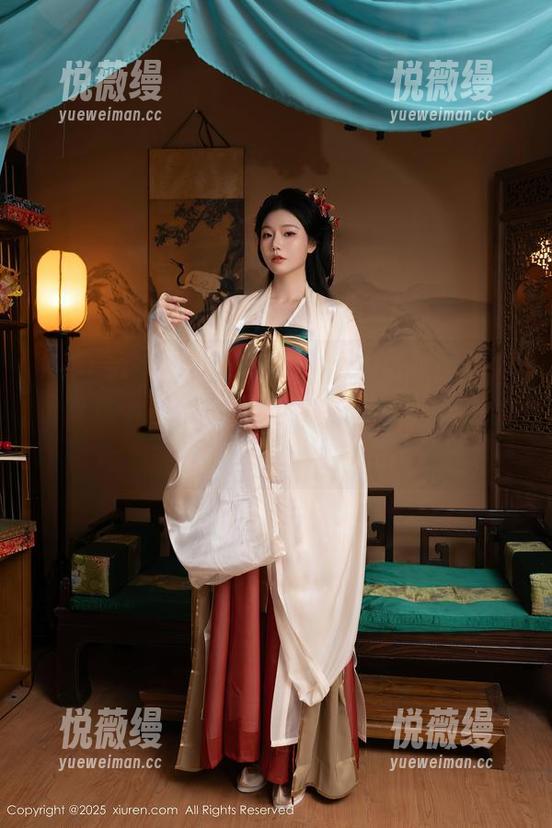 Xiuren秀人网 - 南初妹妹的红裙图包，也算是小心机满满了，有种想要深入了解的渴望。