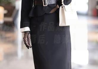 Xiuren秀人网 – 作品集新释读：司妃SL的白衬衫背后，隐秘的光辉。