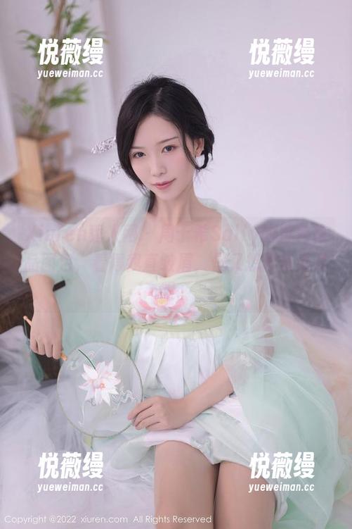 Xiuren秀人网 - 周于希Sally的粉色作品图包，看得我直皱眉，但又想再多看几眼。