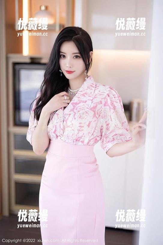 Xiuren秀人网 - 免费获取大美媚京的女神套图，谁说偶像不能分享？