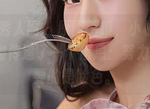 Xiuren秀人网 – 原图解锁，小橘子orange的瑜伽传递了一个信息：努力，比较需要的是脸色。