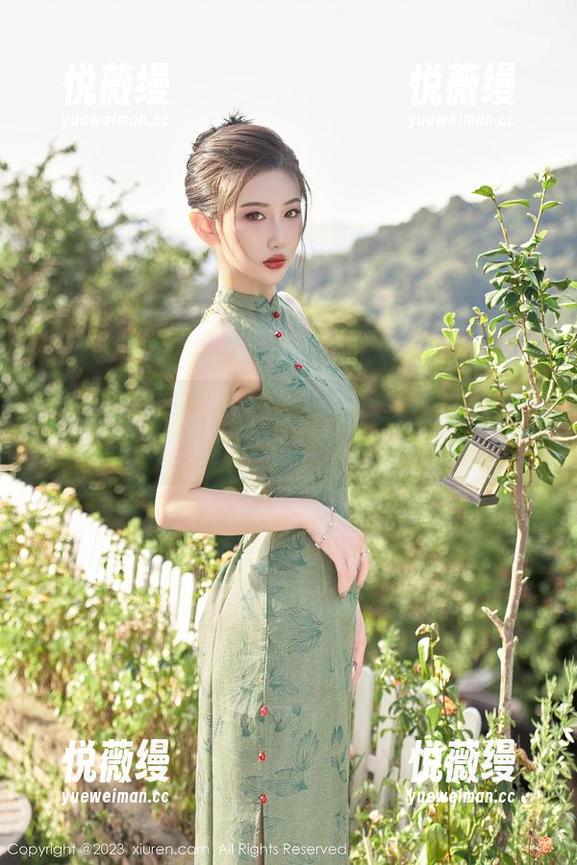 Xiuren秀人网-杏子Yada Xiuren秀人网 - 看!杏子Yada的姐姐又来了!这定制写真能不能别那么复杂?