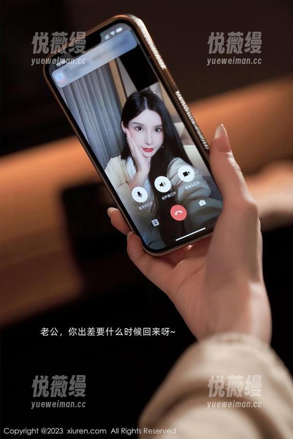 Xiuren秀人网-糖豆sisi Xiuren秀人网 - 糖豆sisi出品:看我这组自拍,有趣得像个小丑的图册!