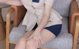 Xiuren秀人网 – 谢芷馨Sindy的吊带写真：美图拼凑出个梦，看来我也得添几件吊带了！