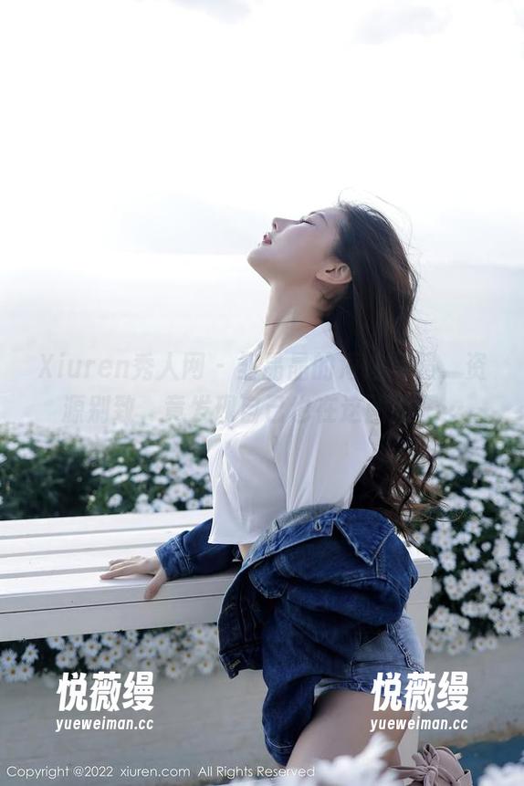 Xiuren秀人网 - 邹晶晶的海边写照，资源别致，竟发现自己也在这画面里…