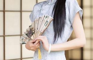 Xiuren秀人网 – 福利和作品交融，看陈芊儿如何驾驭黑色的每一个弯道