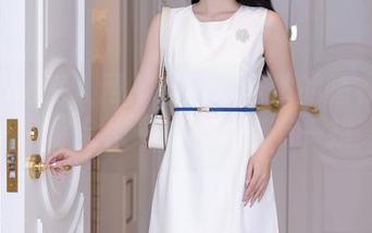 Xiuren秀人网 – 暴露黄乐然的睡衣全集，你会发现她和懒猫有一拼
