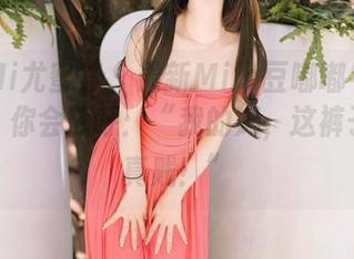 YouMi尤蜜荟 – 最新Mila豆嘟嘟牛仔裤套图，你会惊呼：“我的妈，这裤子穿得真贱！”