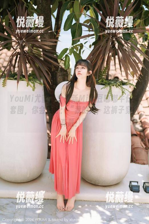YouMi尤蜜荟 - 最新Mila豆嘟嘟牛仔裤套图，你会惊呼：“我的妈，这裤子穿得真贱！”