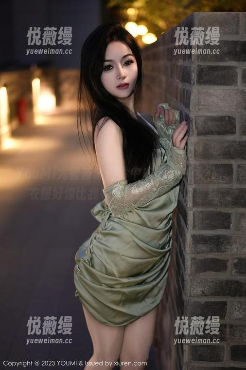 YouMi尤蜜荟-宋KiKi YouMi尤蜜荟 - 图片中宋KiKi的女仆,衣服好像比我家门口的植物还要繁复
