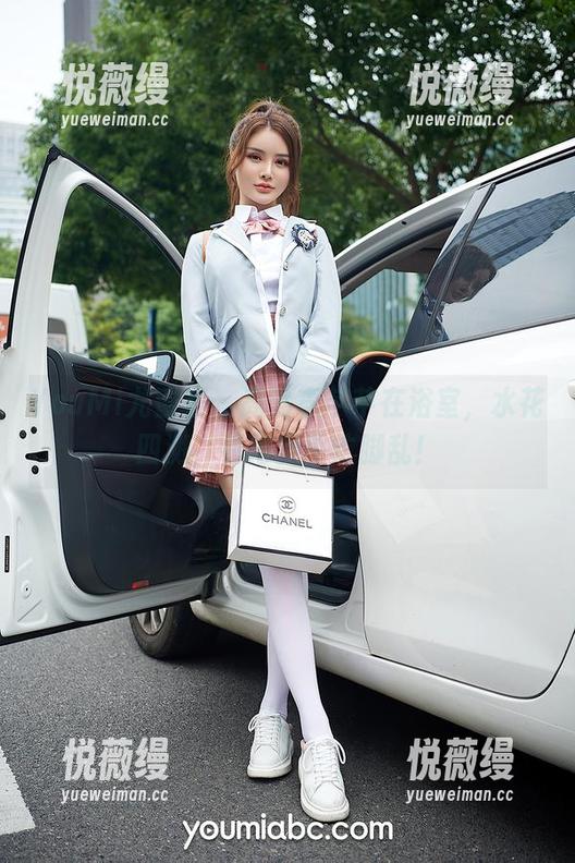 YouMi尤蜜荟 - 高清李芊芊在浴室，水花四溅，看得我手忙脚乱！