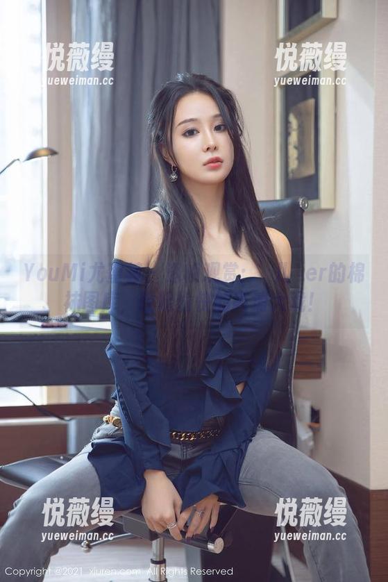 YouMi尤蜜荟 - 逐帧观赏：玥儿玥er的棉袜图库，轻松愉快的高清大戏！