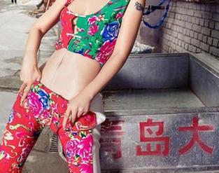 aiss – 索菲的美足艺术：图库里的每一幅作品都藏着小心思。