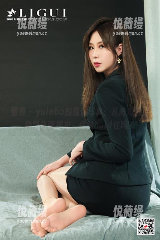 丽柜-yuleba 丽柜 - yuleba的瑜伽写真:从高难度姿势到奇葩摆拍,你能hold住吗?