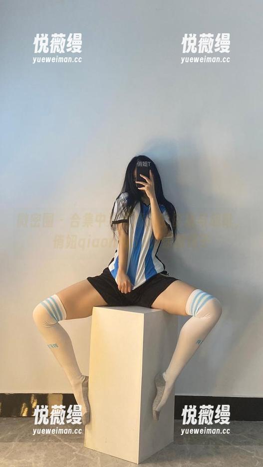 微密圈 - 合集中那些撩人的皮裙与战靴，俏妞qiaoniu66为你撑场子