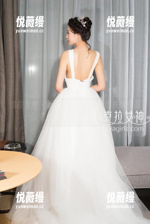 克拉女神 - 万万没想到，佳莹的在线作品是这样的‘女孩投影’