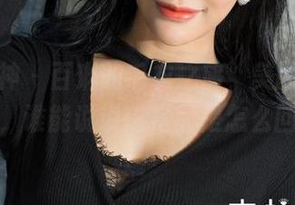 克拉女神 – 百琳的毛衣之旅，美图神奇又诡异，谁能说说这搭配是怎么回事？