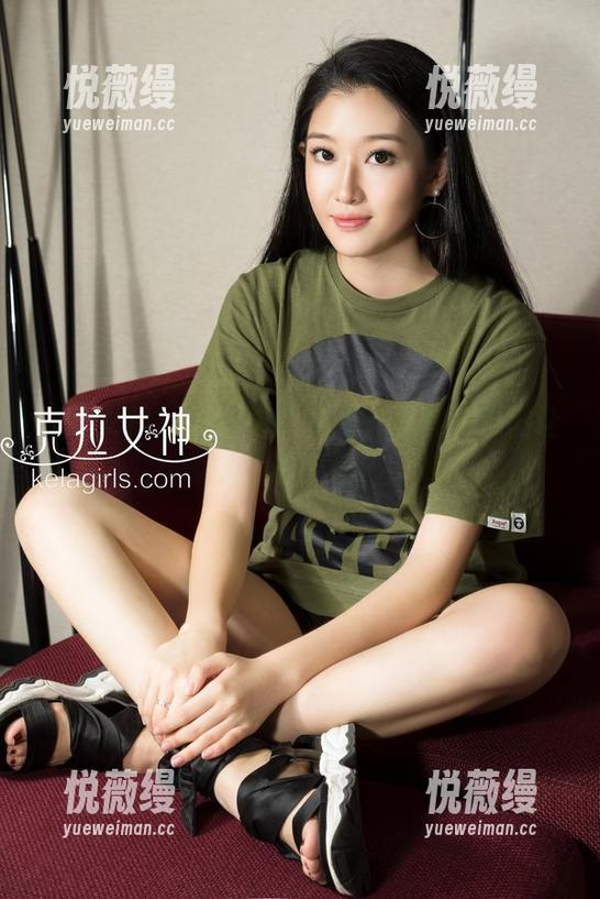 克拉女神-静宜 克拉女神 - 居家也能在线,静宜的原图让人羡慕不已?