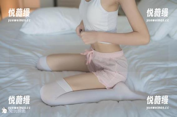 兔玩映画的女巫套图，大大方方帮你送上几分“万圣魅力”，分享不怕掉粉！