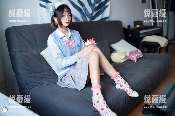来自碧蓝航线的信号！兔玩映画的套图分享，让我一秒想到了海风和高雄的美丽。