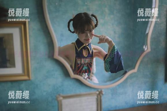 千反田鹿子的私房写真更新，身体链像是偷偷在你跟前溜达。