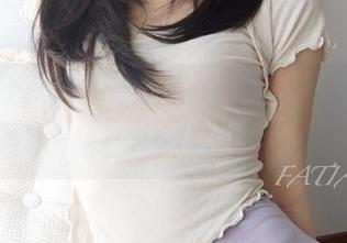 图片狂欢：发条少女yoki的红白护士，别担心不会打针