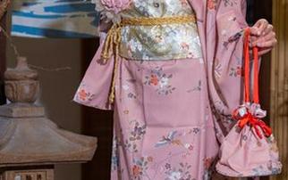 满分细节：咬一口兔娘与眼镜的写真，真的是眼花缭乱！