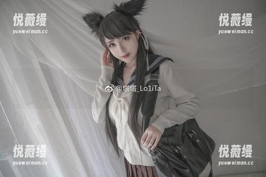 塔塔_Lo1iTa黑色作品集精选，白色画布上的黑色印记，有点意外的生动呢？