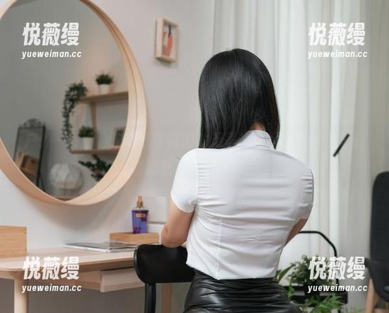 户外一日游，宋哈娜带着她的无圣光作品：真的是个轻松的晒自己的天堂！