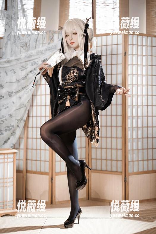 封疆疆v 手把手教你瑜伽——看看封疆疆v最新图包,姿势都能当模特打卡!