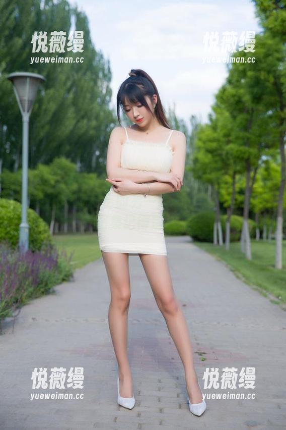 小女巫露娜护士的另一面——职场的色彩，图集记得别闭眼！