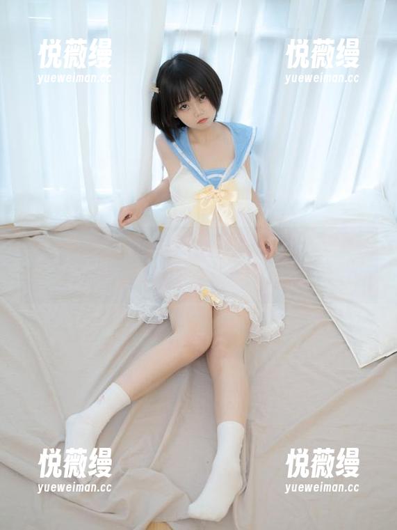 少女秩序 - 看乐栀最新夏日写真，有时我好像真的是个观察家哦。