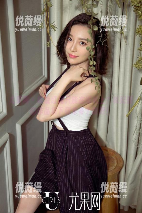 尤果网 - 谁说红裙只能在婚礼上？林妃媛的作品集下载来补个课吧！