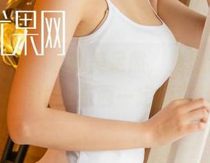 尤果网 – 霓梓心的美足照，免费进场观赏——谁说好东西一定得花钱？