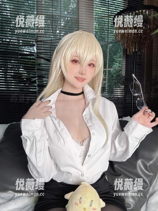 屿鱼yukako在线：谁在蔚蓝里欢快游泳？图集带你撞见奇遇！