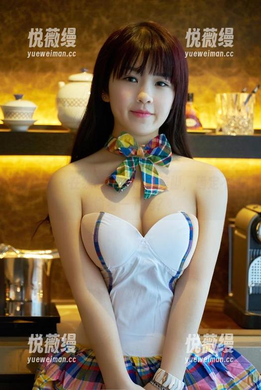 推女郎 - 在线欣赏杨伊的美脚，确定不想偷看一下吗？