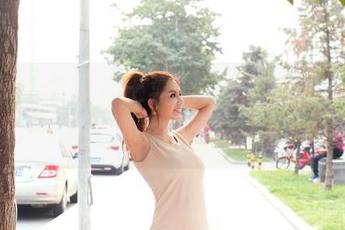 推女郎 – 你见过王李丹尼的女友吗？原图里每一像素都该分享，太好玩了！