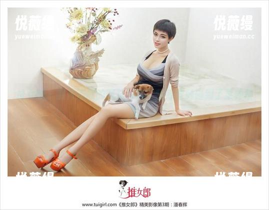 推女郎 - 掀开连欣的网袜写真，我好像触碰到了某种禁忌