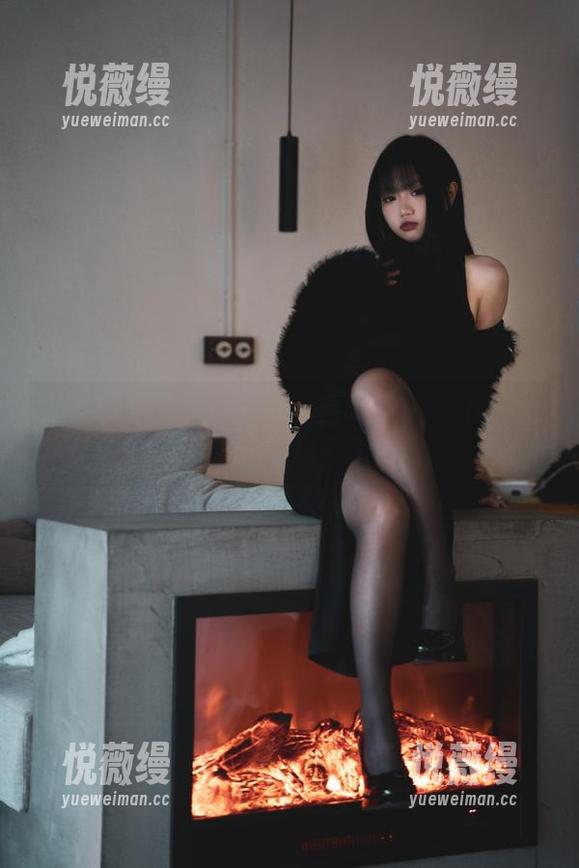 柒柒不可爱的女友写真合集：光影下的纠葛让我想多了