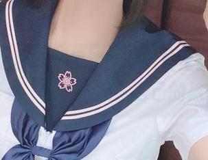 柳丸的棉袜，这居然能在照片里显得那么惹人喜爱，我开始反省自己的袜子了。