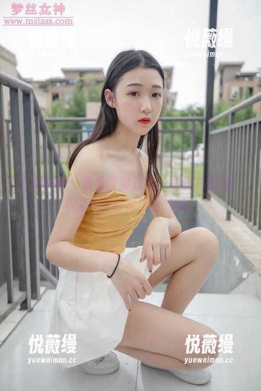 梦丝女神-香萱 梦丝女神 - 看香萱穿泳装,美图真够看,不过下载前要沉住气呀。