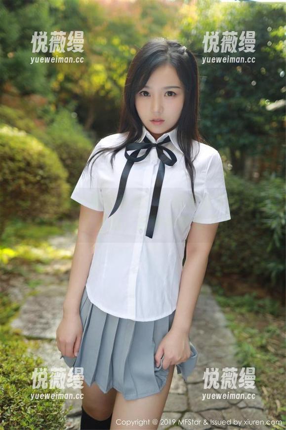 模范学院 - 镂空奇观：在图库分享中偶遇Abby王乔恩，这种神奇很少见！